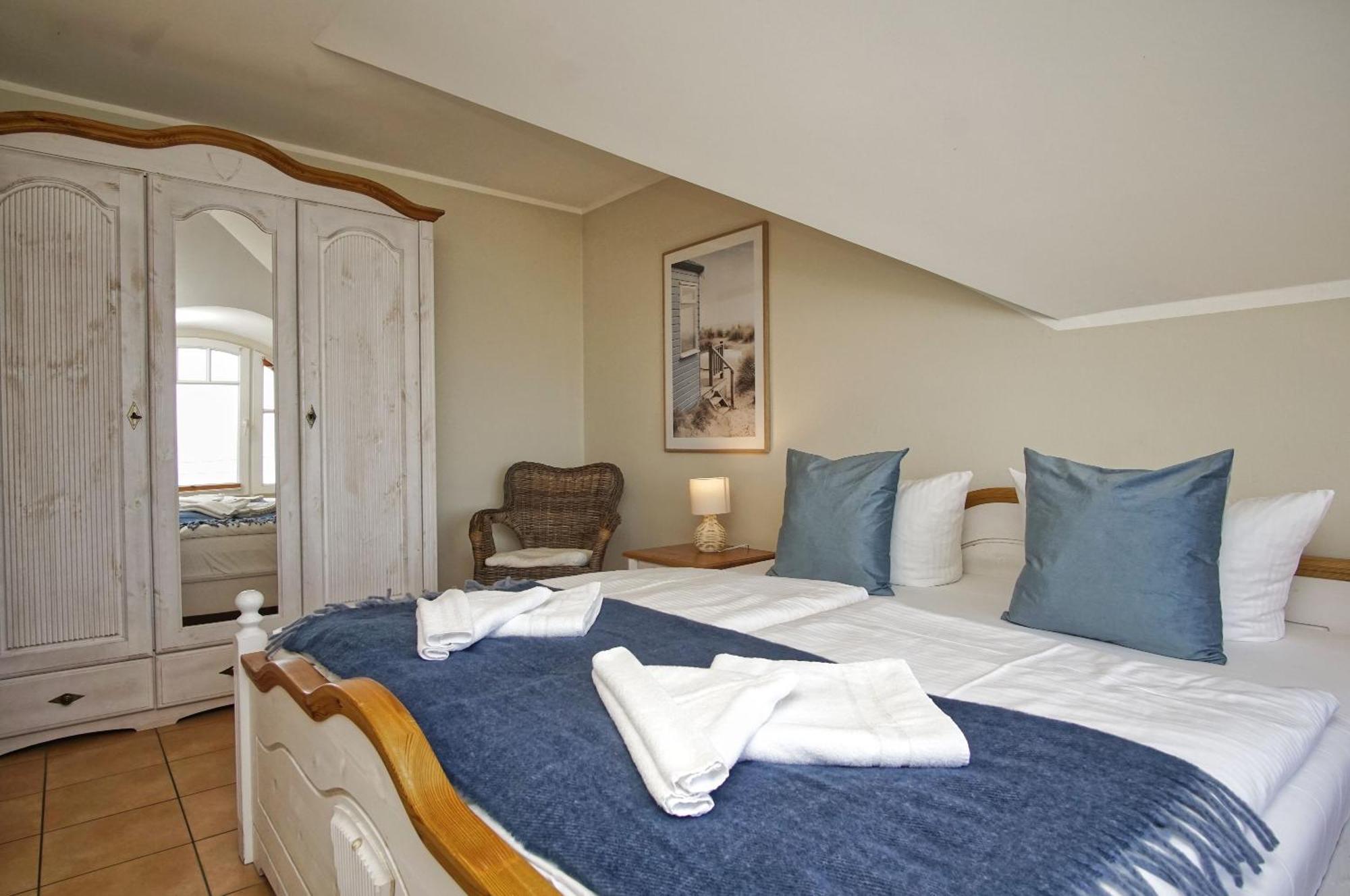 Ferienwohnung Mit Traumhaftem Meerblick - Haus Am Meer Fewo 10 Lohme Exterior photo